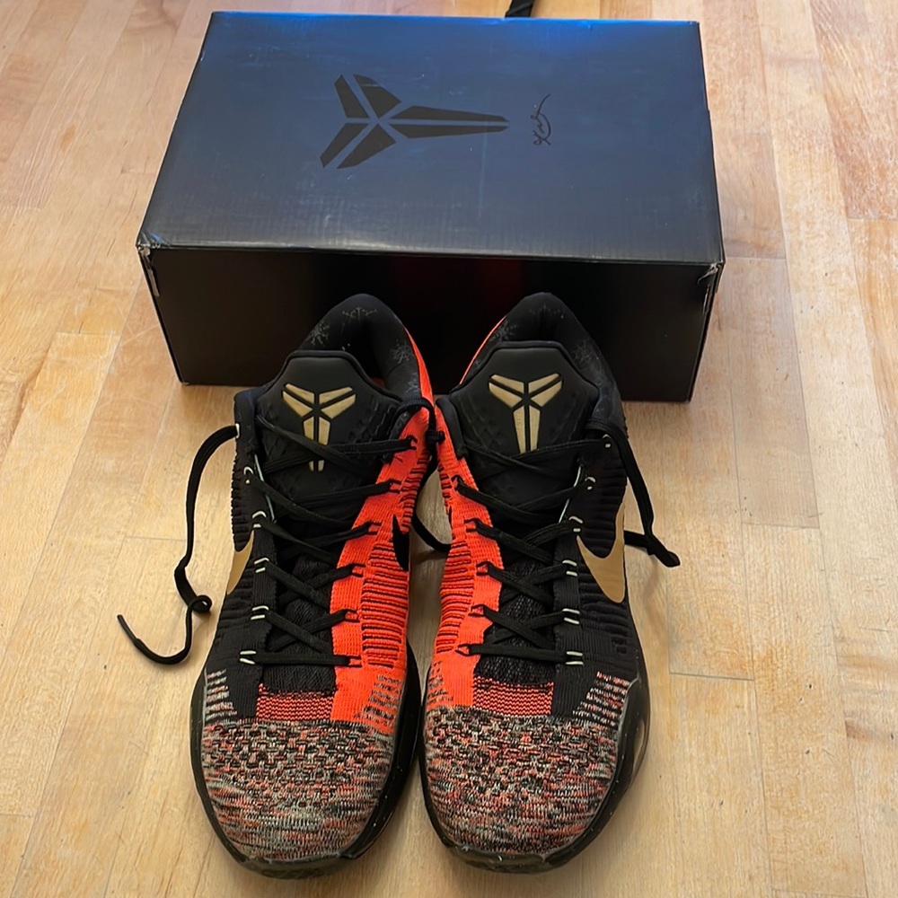 Kobe 10 Christmas Reproduction